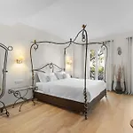 La Sainte Valerie Adults Only 4* جوان ليه باه