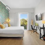 La Sainte Valerie Adults Only 4*