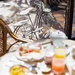 La Sainte Valerie Adults Only 4* جوان ليه باه