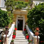 La Sainte Valerie Adults Only 4* جوان ليه باه